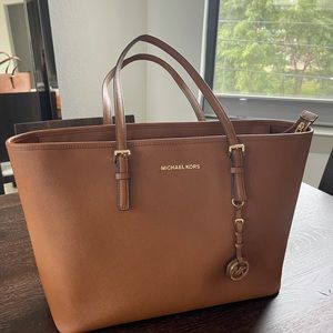 Michael Kors Tote Bag in Brown